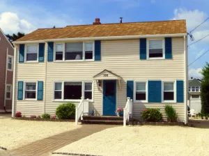 Image of LBI Beach House,  4th from ocean, 3 bedrooms