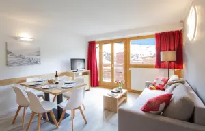 Image of Wifi, 50m from resort center, fitness, tv, ski locker, 80-92m², La Plagne