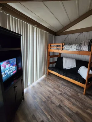 Image of Lakefront Getaway!