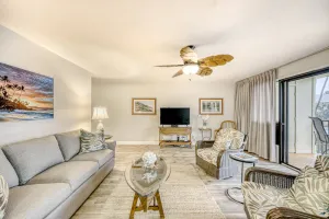 Image of Renovated Condo in an Oceanfront Complex with AC, Lanai, and Pool\/Hot Tub Access