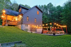 Image of Hidden Gem💎Large Ellicottville Chalet🍁Woods⛷ Hot Tub 🕹️ Arcade Fun 🔥Fire Pit