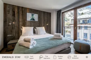 Image of HERZOG - Modern chalet with fireplace & hot tub