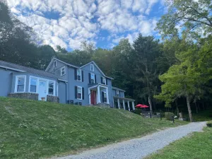 Image of Laurel Highlands Private Estate with Barn & 80 Acres of scenic mountain trails.