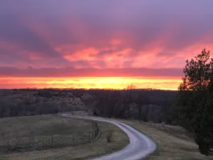 Image of Serenity Heights - Peaceful Country Acres with beautiful view in every direction
