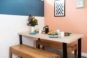Image of Boutique Lancaster Apartment FREE PARKING
