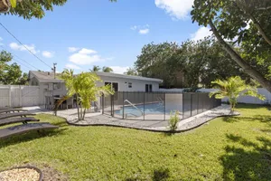 Image of Villa Luxe 4BD 3BR Spacious Villa Heated Pool