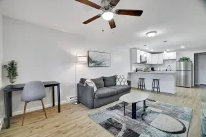 Image of In Unit W&D Free Parking Fast Wifi 5 Min Downtown