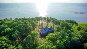 Image of Luxury Beachfront  5 Bedroom, 3.5 Bath home with 200 ft. of PRIVATE BEACH!