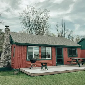 Image of Cabin 3-The Elk Lodge at Sunset Pines Resort
