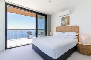 Image of Lavish Coastal 2-Bed with Stunning Ocean Views