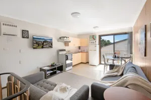Image of Snow and Lake Townhouse Apartment