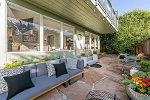 Image of Luxury Spa Retreat Guest House with Ocean View