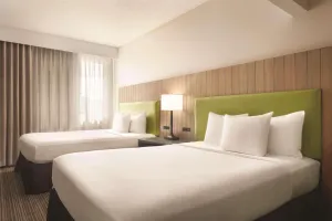 Image of Country Inn & Suites by Radisson, Eagan, MN