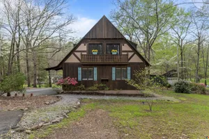 Image of Lake Home on Lake Gaston!!