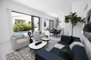 Image of THE LOUNGE. Heated Pool! 10 Minutes to 5th Ave and Beach!