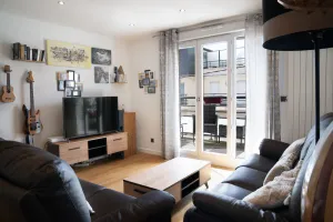 Image of Convenient 2BR Apt near subway