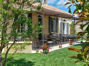 Image of Villa Art-Déco at walking distance from the center of Saint-Rémy de-Provence - Heated pool-8ps