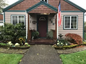 Image of Cozy getaway house on Olympic peninsula with outdoor hot tub