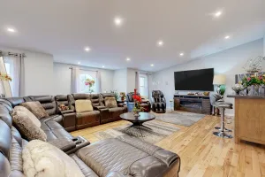 Image of Spacious home with large yard, great for groups, close to Portland & beaches