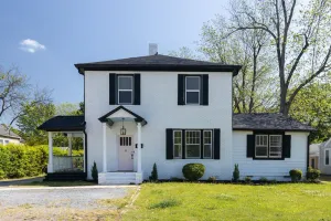 Image of The Modern Classic | 4Bd\/3Bth Home | Sleeps 10