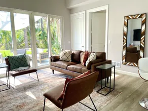 Image of Moninanu - Modern Wooded Cottage in North Naples
