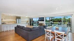Image of Waves at North Kirra