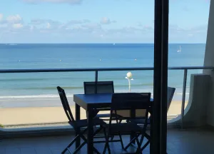 Image of Pretty cozy nest next to the sea