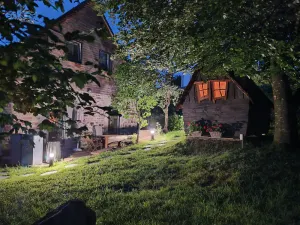 Image of LA GRANGE - CHARMING 4-PERSON GITE + 2-PERSON CABANE INSOLITE. (BED 140x190)