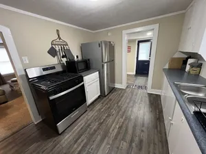 Image of CUTE, QUIET, & COZY Farmhouse - Minutes away from everything in Ponca City!