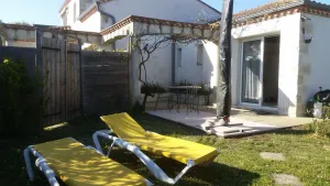 Image of Studio Cordouan. Ocean blue villa 10 minutes from the beach