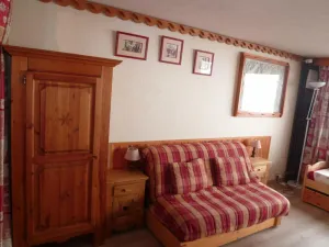 Image of 50m from shops, 7th floor, view lake, balcony, tv, ski locker, 30m², Tignes