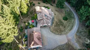Image of Redwood Glen Castle