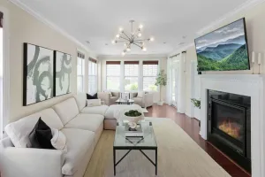 Image of Luxe Retreat w\/King Suite | 5* Location, Gym, Pool, Pets OK