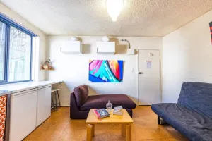 Image of The Reid - Simple Artsy Studio by Rose St Markets