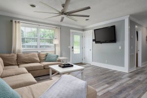 Image of Spacious Kitchen, Living, & Sunroom w\/King Bed