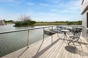 Image of Light, bright, and modern, this stylish property offers genuine waterfront l