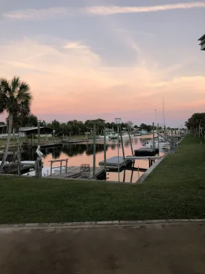 Image of Reel Pelican Paradise located in Paradise village, Shellpoint Beach on the Gulf
