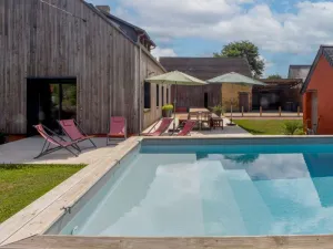 Image of Spacious 5-Bedroom House with Private Pool, Games Room, and Terrace in Changé