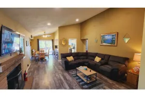 Image of Beautiful and clean home in perfect Location!