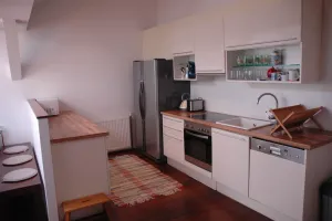 Image of Quiet, spacious and family-friendly top-floor apartment, 100m2, 2 bedrooms, garden view
