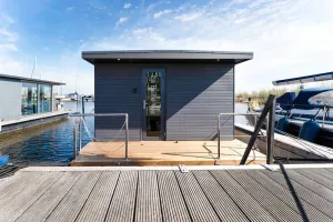 Image of Beautiful houseboat in Marina of Volendam