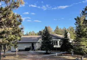 Image of ✶Large Mountain Top Home W\/Scenic Deck Near Mt Rushmore✶