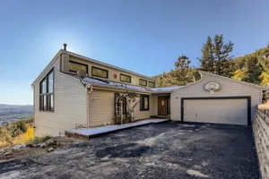 Image of Hot Tub - Mountain Views - Sleeps 10 - Lots of Room - 45 Min to Denver