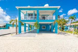 Image of GORGEOUS SEA THEMED 2 STORY HOME W\/ PRIVATE POOL AND BEACH ACCESS