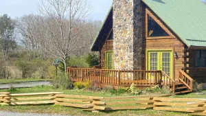 Image of The Robin a sweet cabin at Pipestem Place