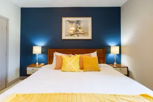Image of 3 Miles to Disney ✰HeatedPool ✰King Bed ✰Jacuzzi✰