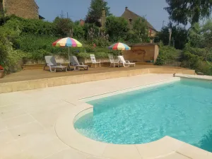 Image of In the heart of black Périgord, old farmhouse with panoramic view