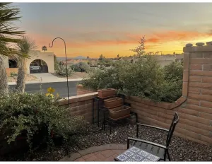 Image of Beautiful townhouse in a quiet neighborhood.