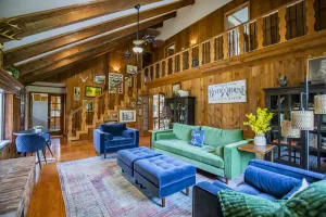 Image of River House, kayak, fishing, king beds, riverfront