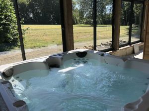 Image of Villa with heated pool, bike, Jacuzzi